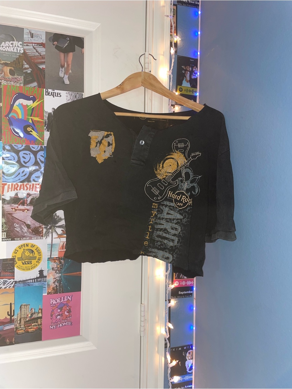 Hard Rock Cafe Black Graphic Kids Short Sleeve Tee with Guitar Print
